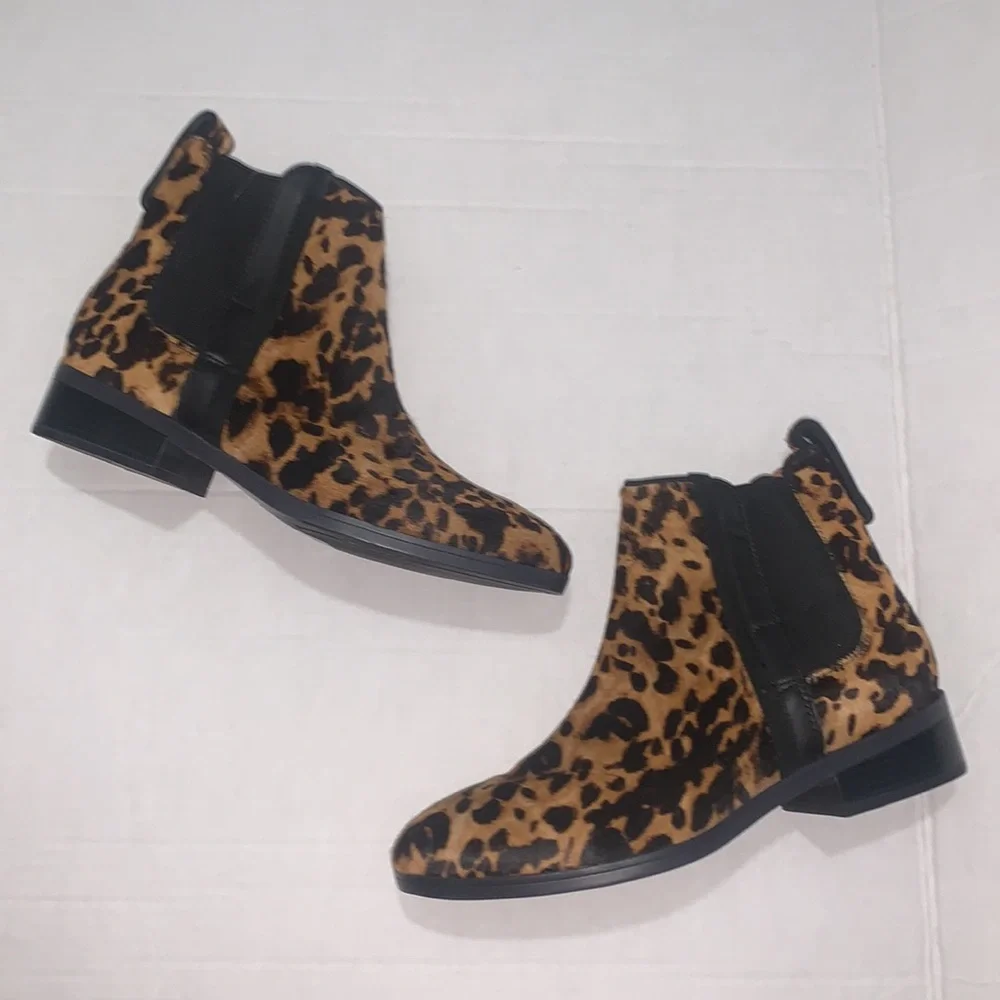 Rockport | Animal Fur Cheetah Print Booties Size 8 NEW - Picture 2 of 16